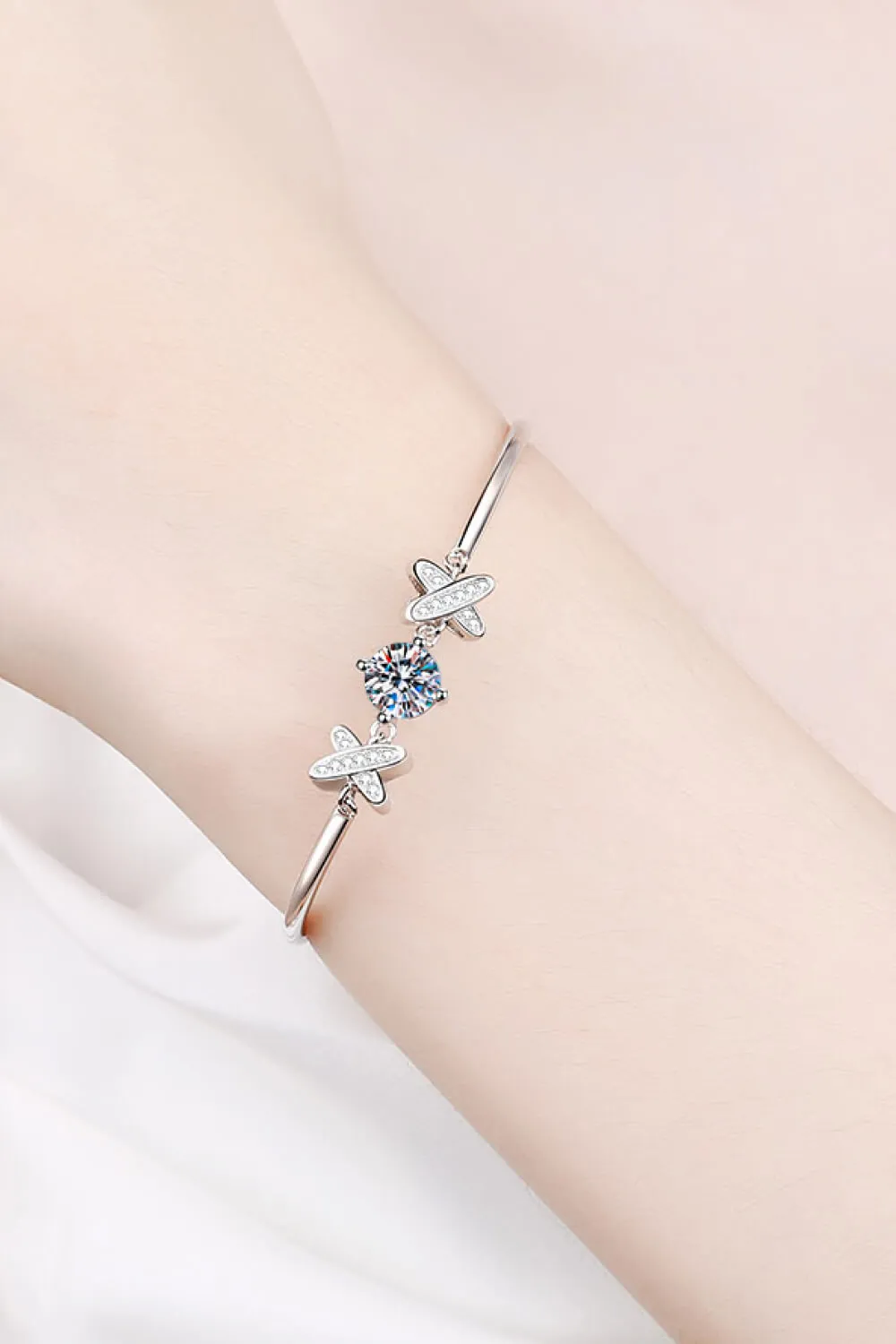 *APP EXCLUSIVE* Happy State of Mind XOX 1 Carat Moissanite Bracelet