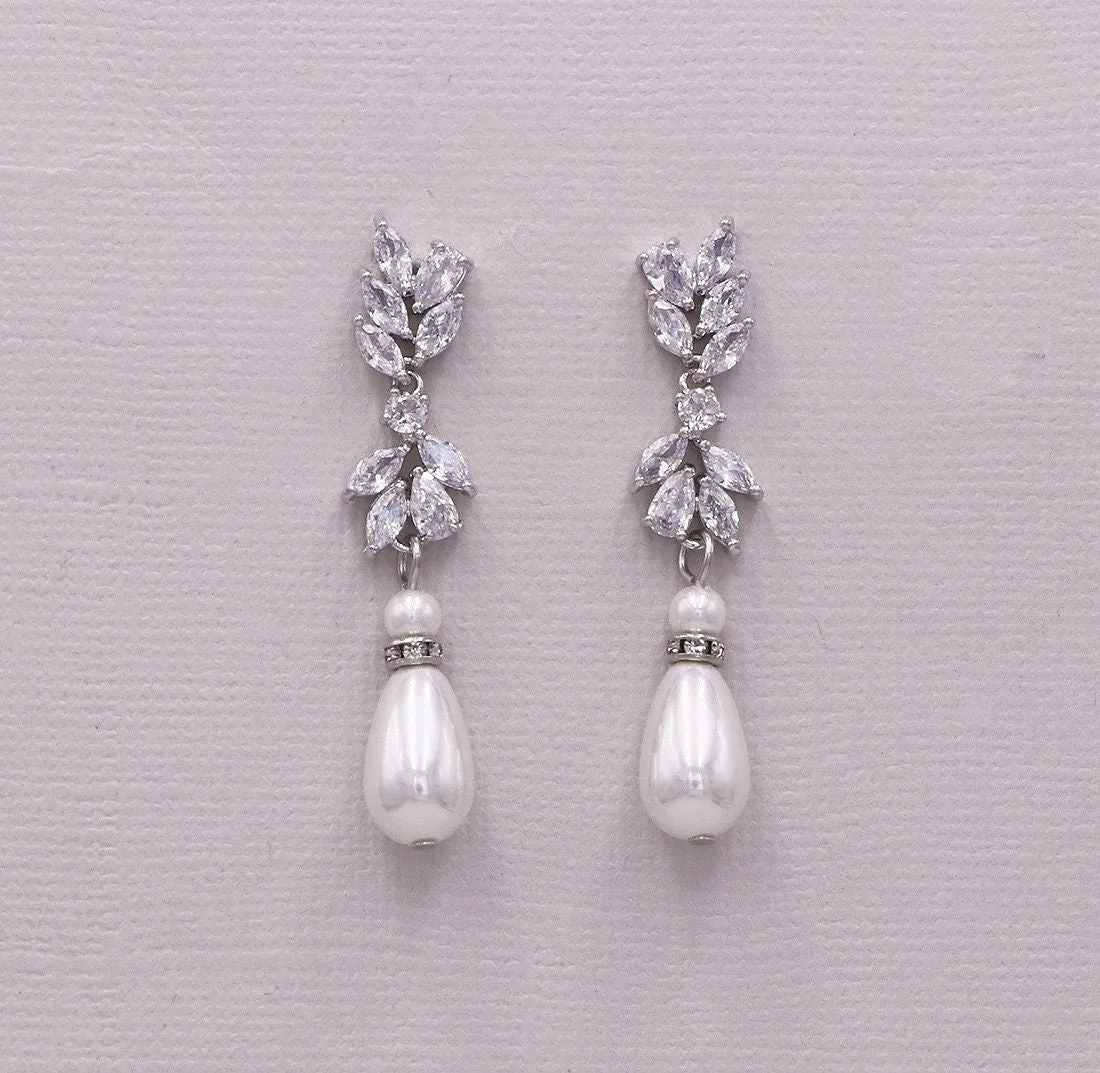 Camilla Pearl Earrings