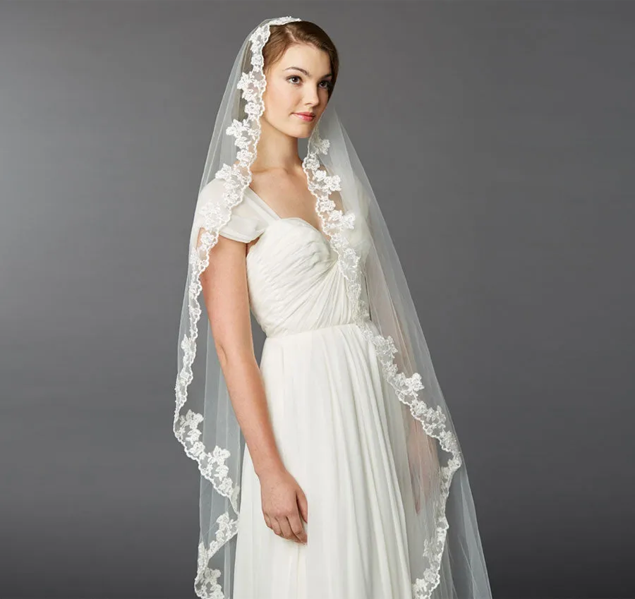 Cathedral Ivory Bridal Veil with Scalloped Lace Edge