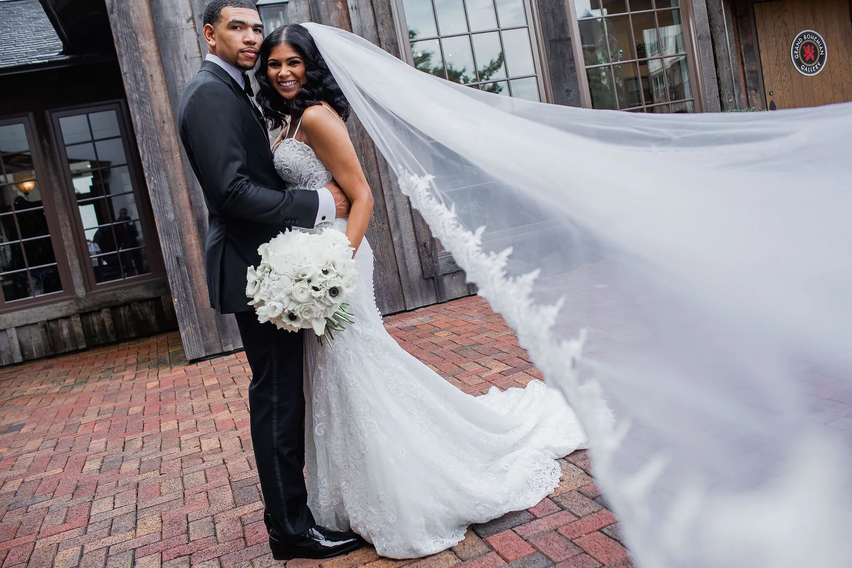 Cathedral Wedding Veil with Lace from Midway VG2013