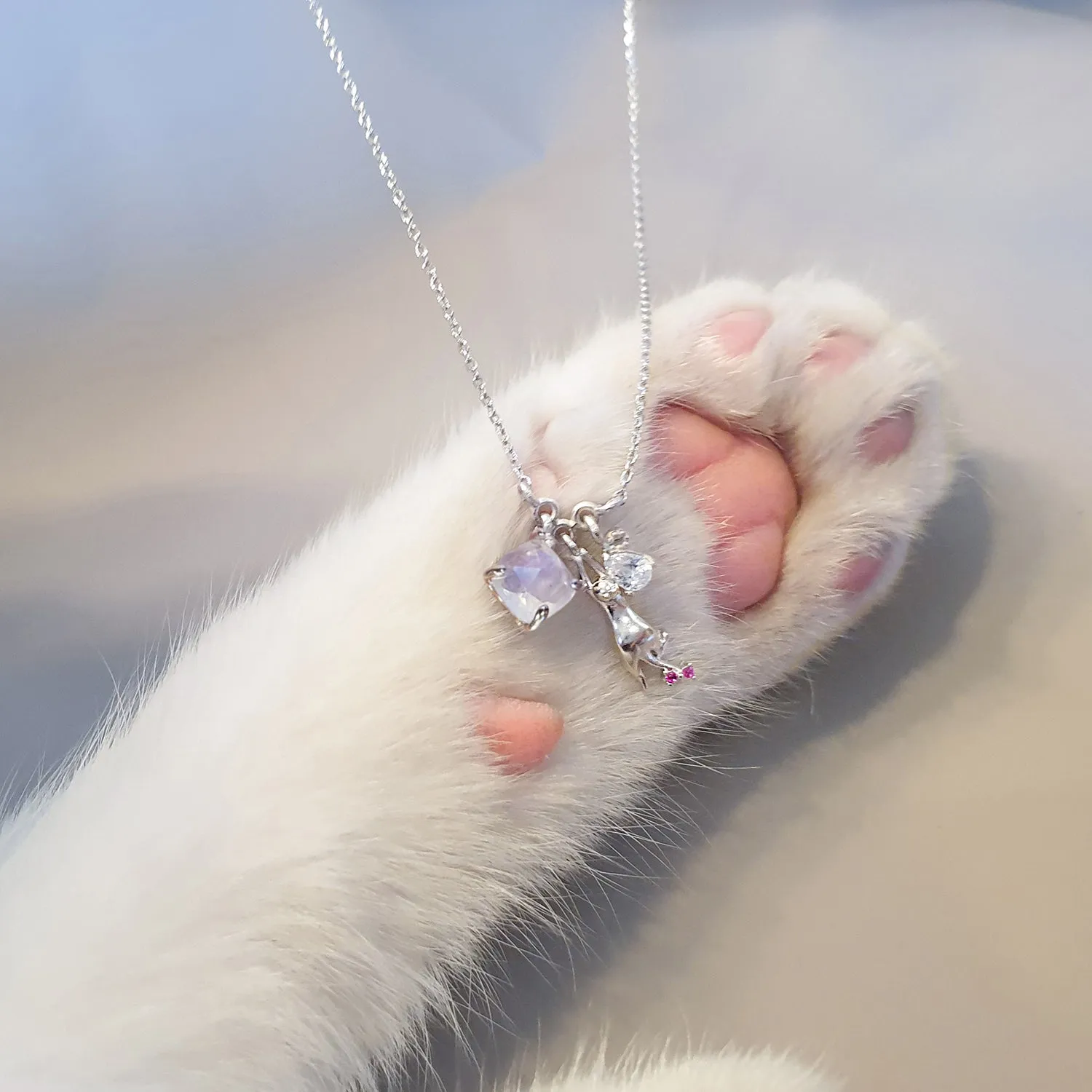 Dreaming Cat Necklace