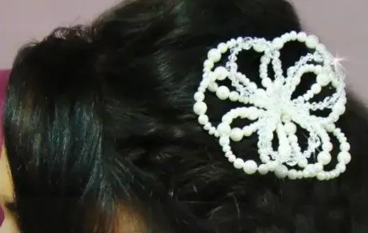 Elegant Freshwater Pearl & Swarovski Crystal Bridal Flower Comb