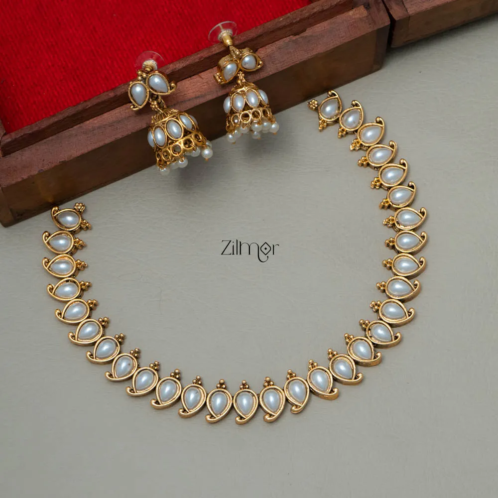 Mango Necklace with Jumkha Earrings (color option)