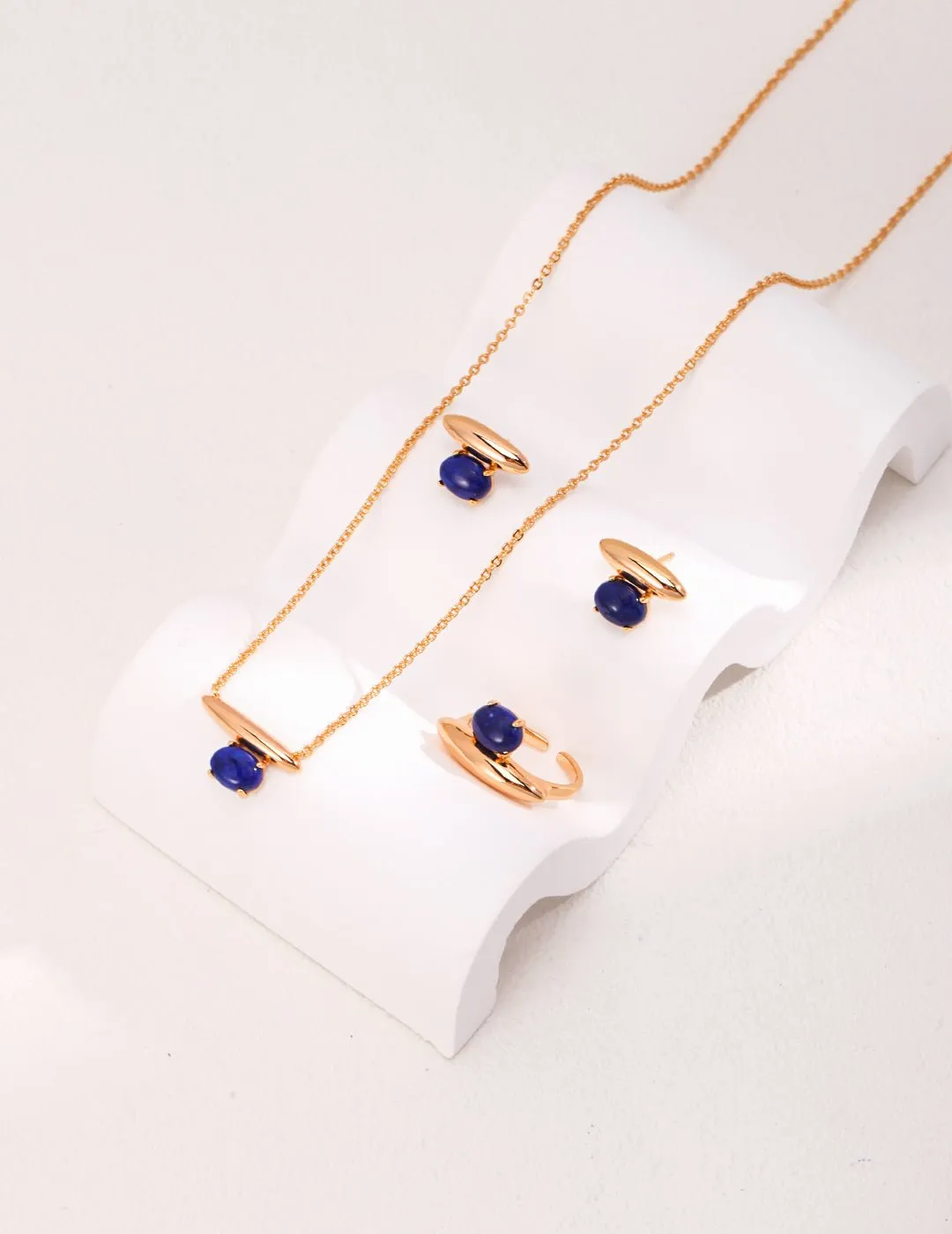 Minimalist Sterling Silver Lapis Lazuli Pendant Necklace