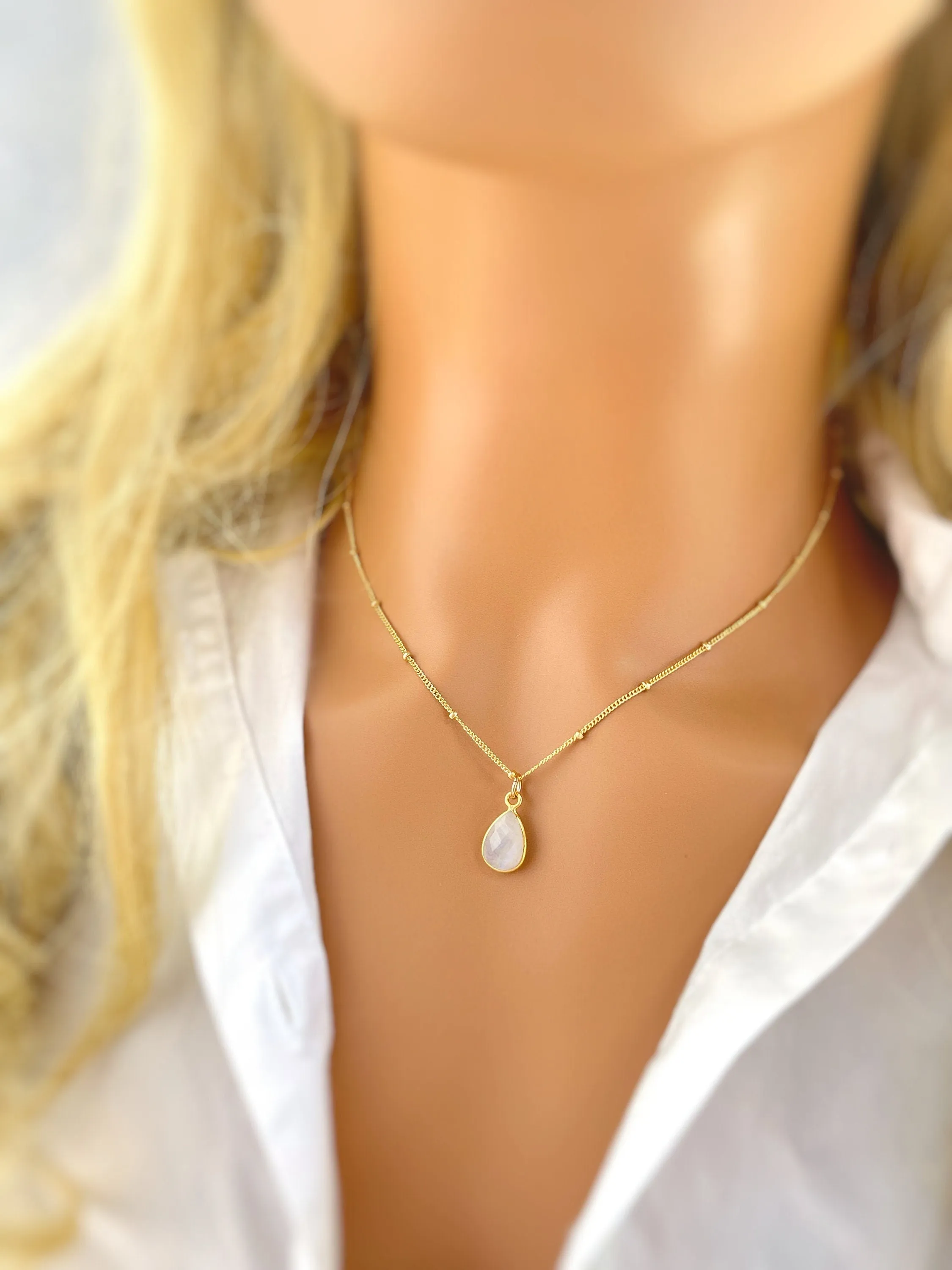 Moonstone Necklace 14k Gold Fill Dainty Gemstone Pendant Necklace