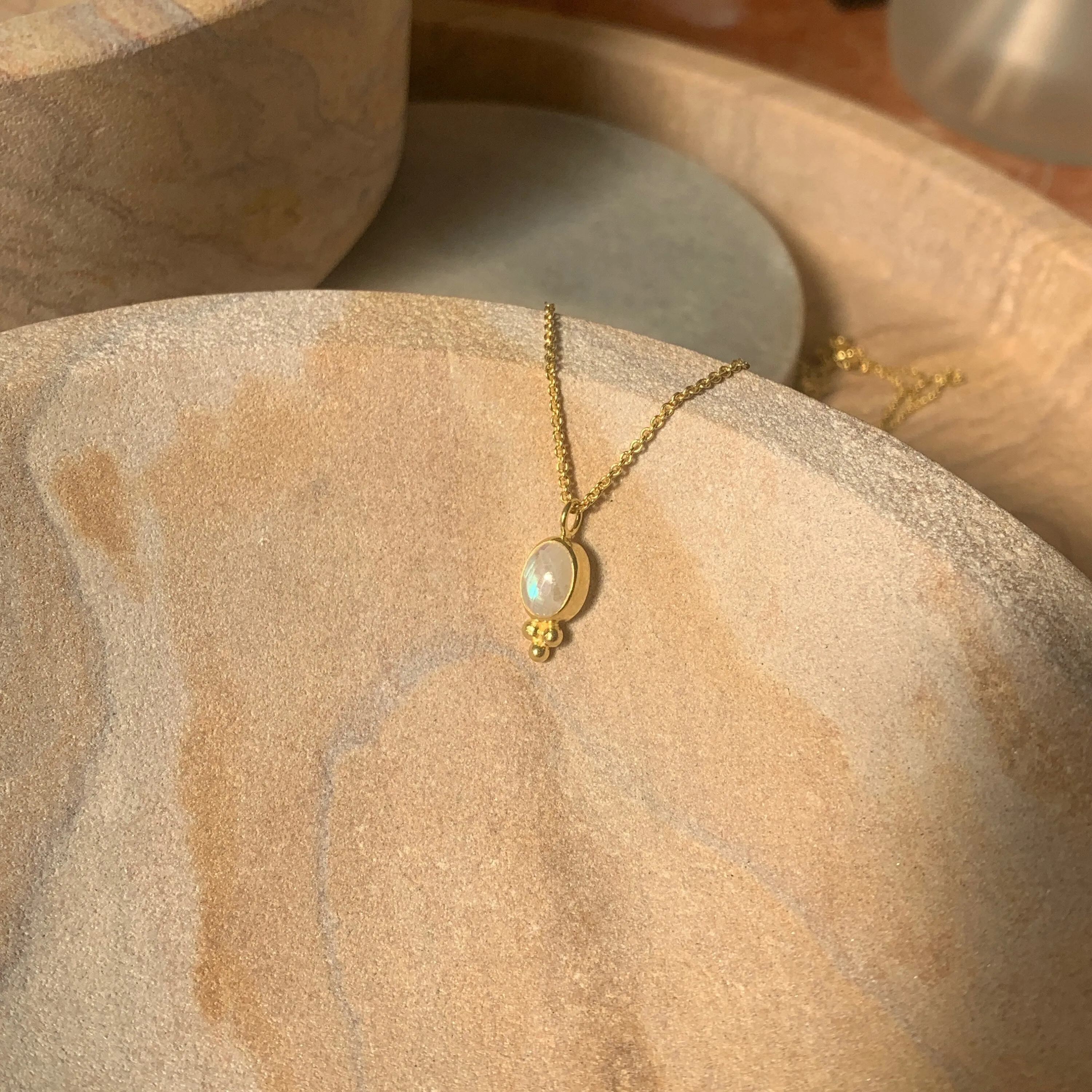 Oval Gold Rainbow Moonstone Necklace