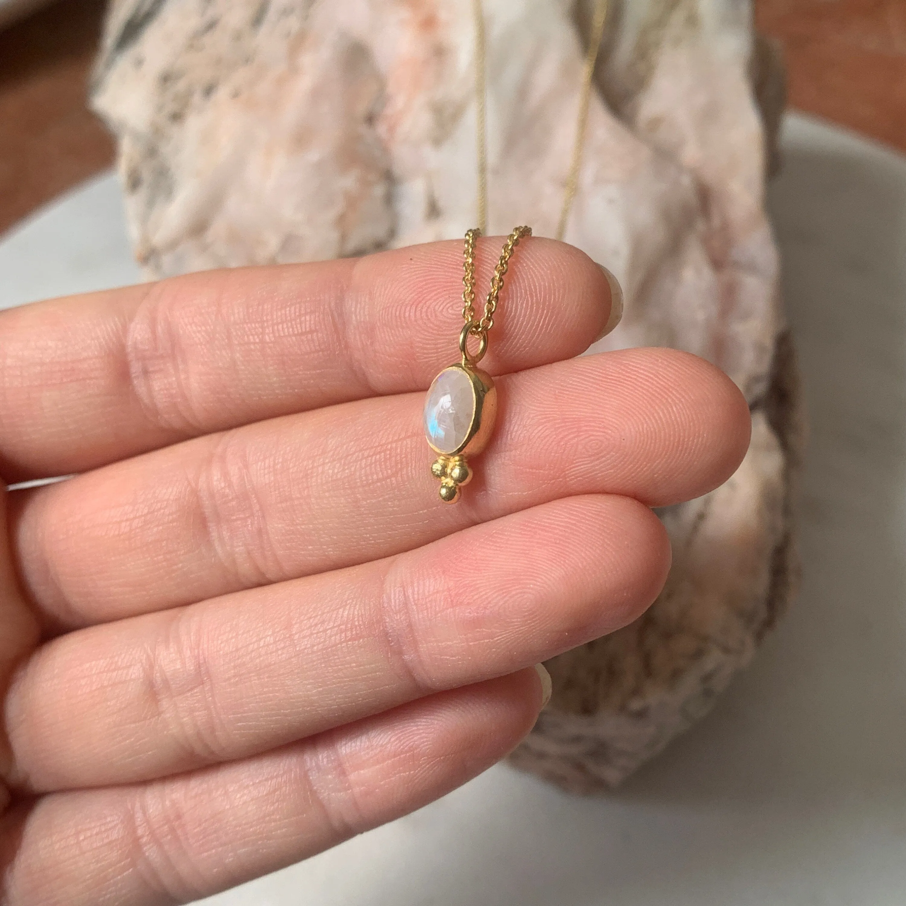 Oval Gold Rainbow Moonstone Necklace