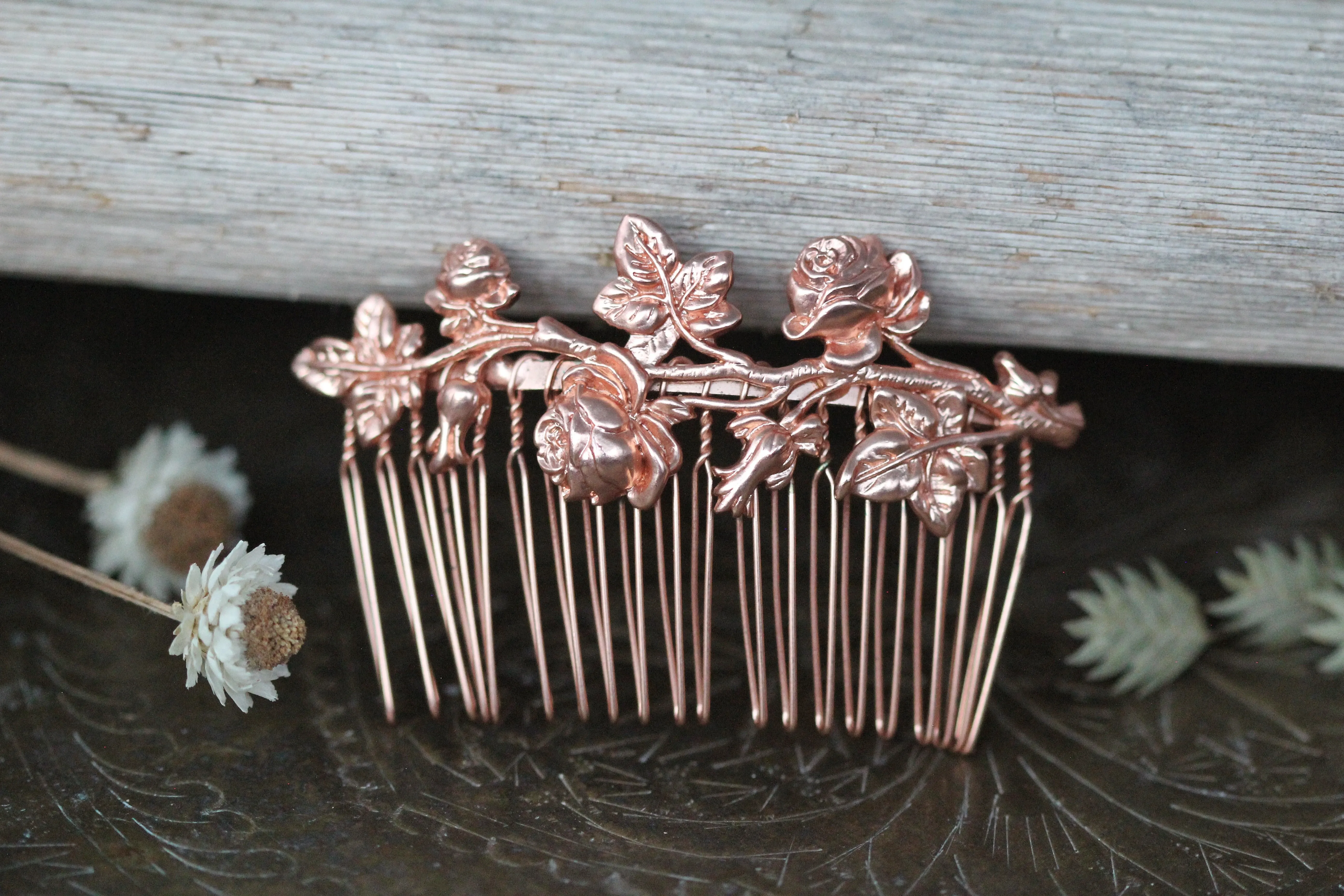 Roses Comb