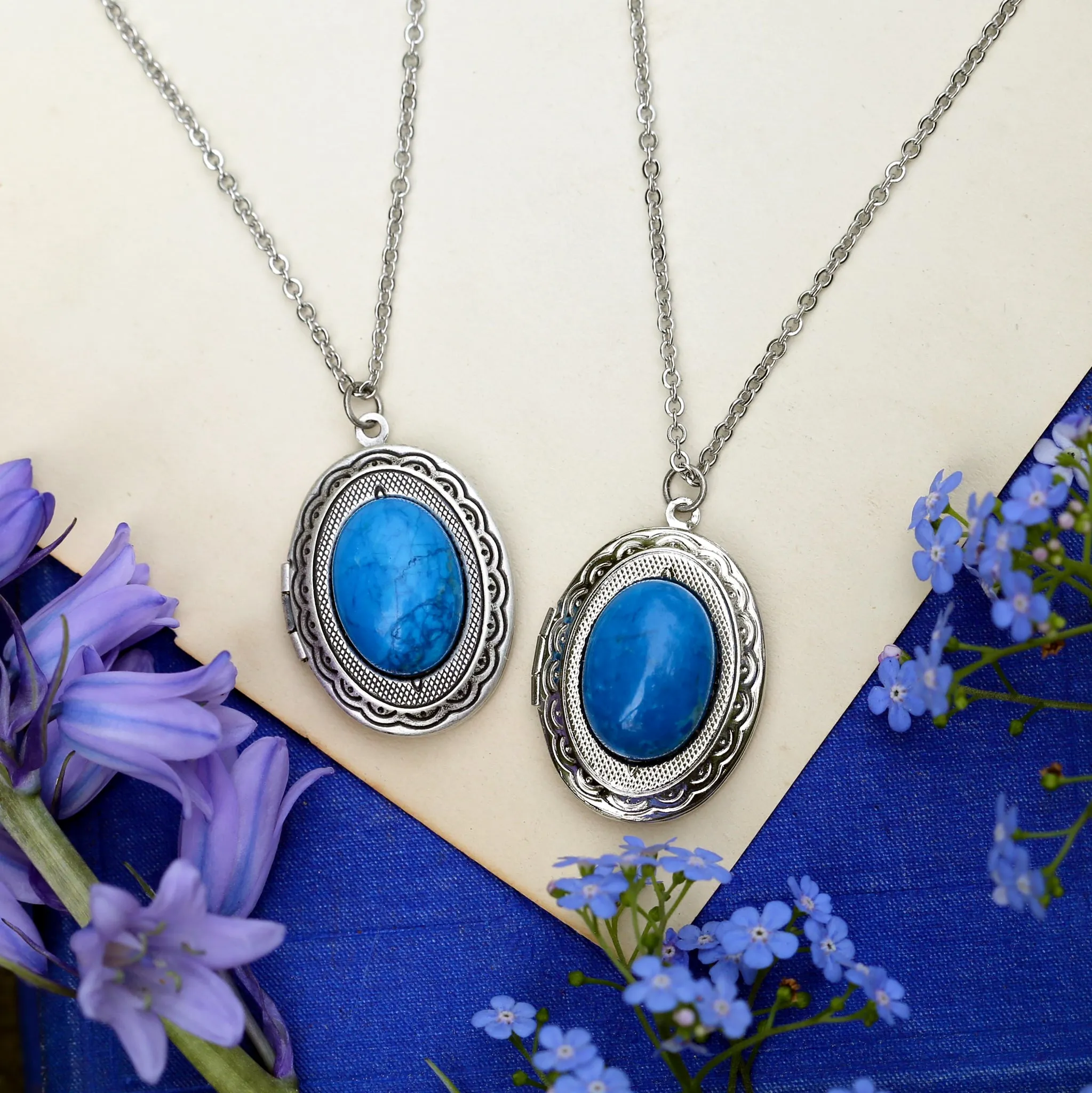 Stone Oval Vintage Locket in Blue Agate, Howlite or Sodalite