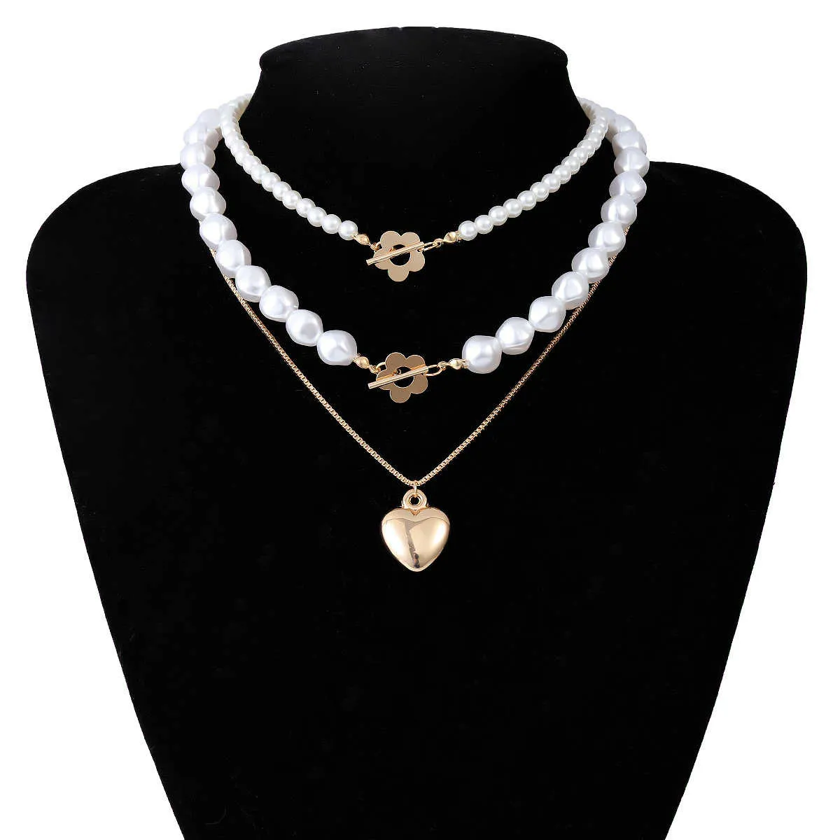 VenusFox Elegant White Pearl Choker Necklace For Women Aesthetic Gold Color Heart Pendant Necklaces Jewelry Accessories Collier Femme