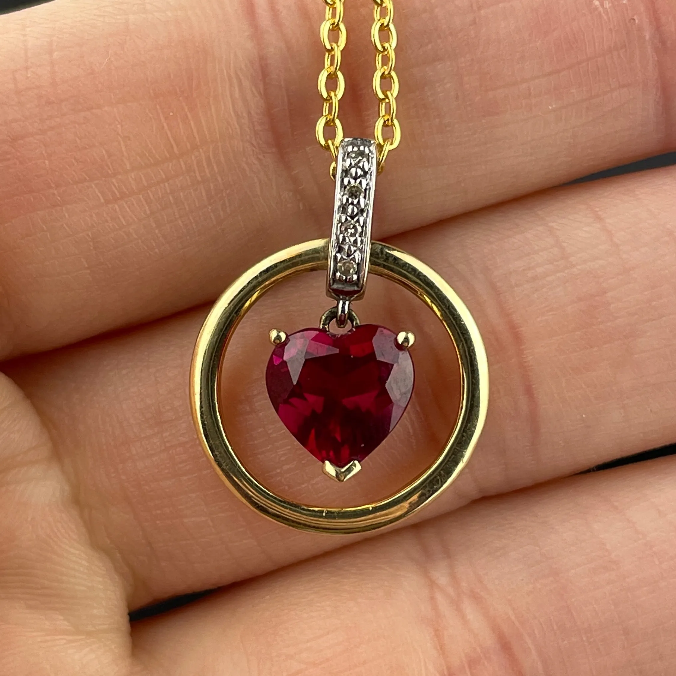 Vintage 10K Gold Diamond Ruby Floating Heart Pendant Necklace